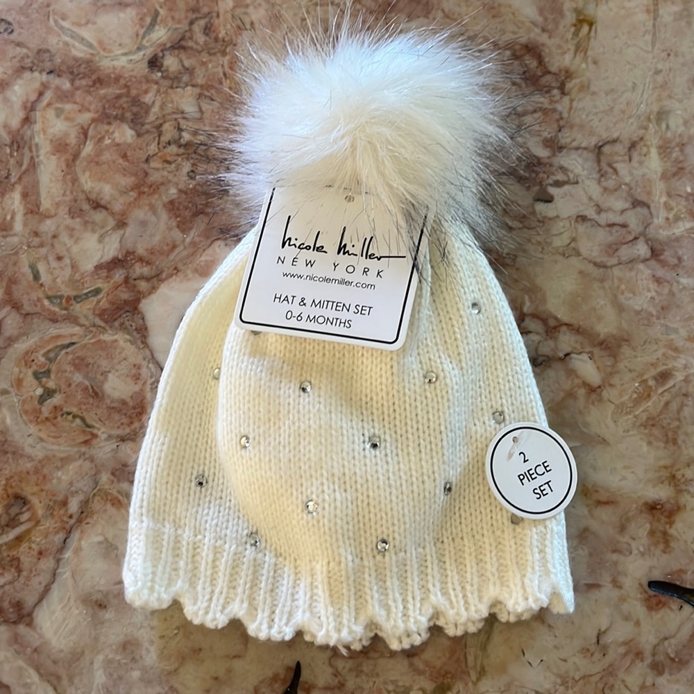 Nicole Miller Ivory Scallop Knit Hat & Mitten Set With Rhinestones 0 to 6 Months